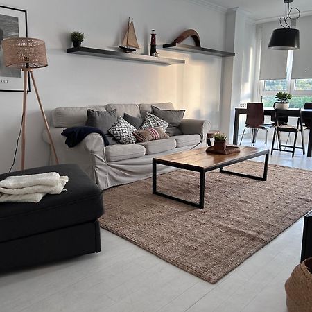 サン・セバスティアンWhite Cozy Flat In Donostiaアパートメント エクステリア 写真